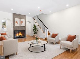 6812 Sprague St, Philadelphia, PA