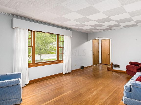 2nd image of 599 Glenmont Ave