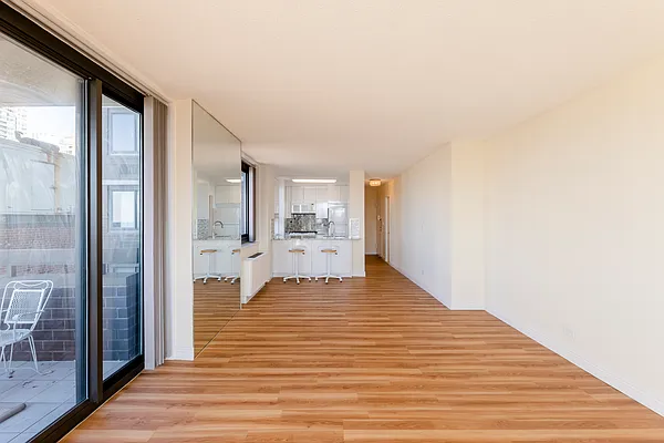 Rented by Samuel Realty Group LLC | media 15