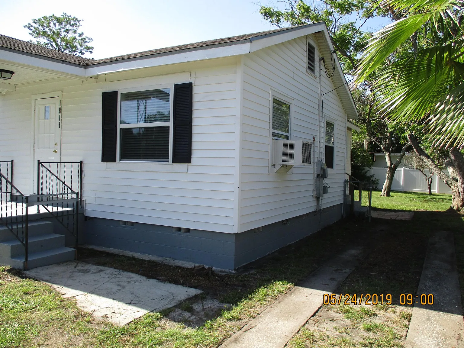 2 bed, $1,250 — Photo 2