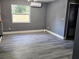 5627 SW 26th St, Hollywood, FL 33023