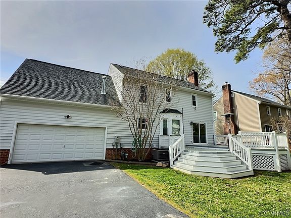 2nd image of 10350 Agecroft Manor Ct