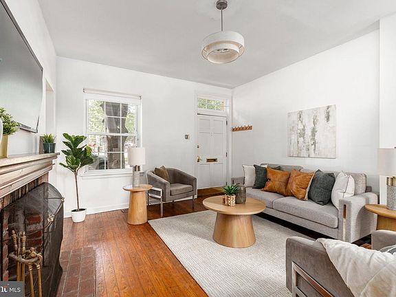 5th image of 623 Lombard St