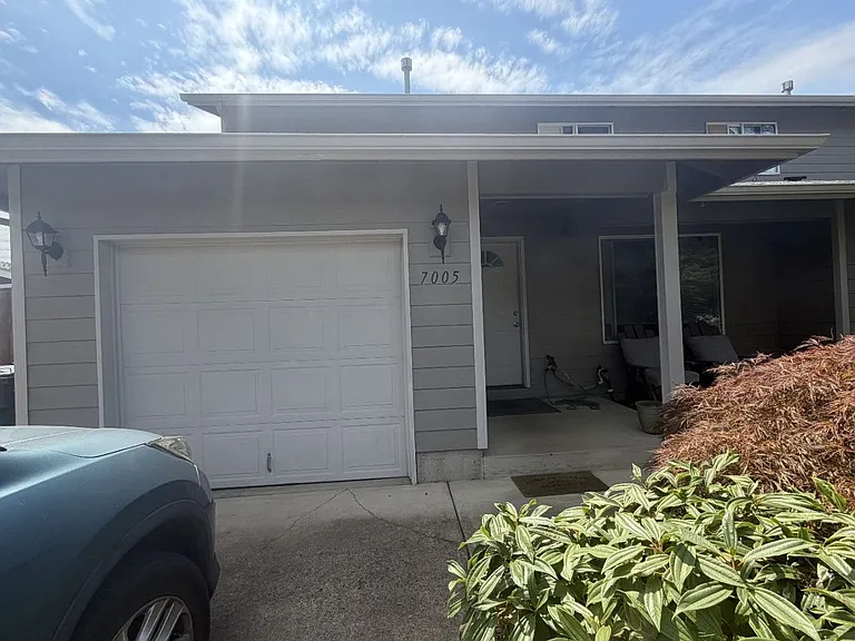 5007 Webb Dr SE — Photo 1