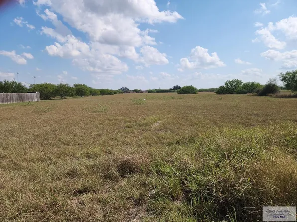W Stenger St, San Benito, TX 78586