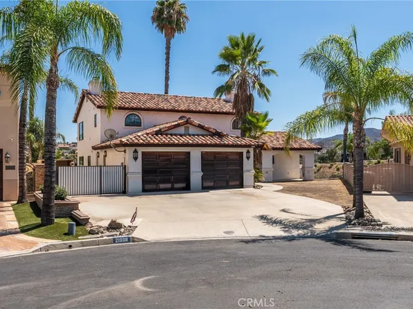 21998 Strawberry Ln, Canyon Lake, CA 92587