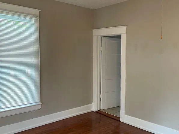 906 N Kansas Expy, Springfield, MO 65802