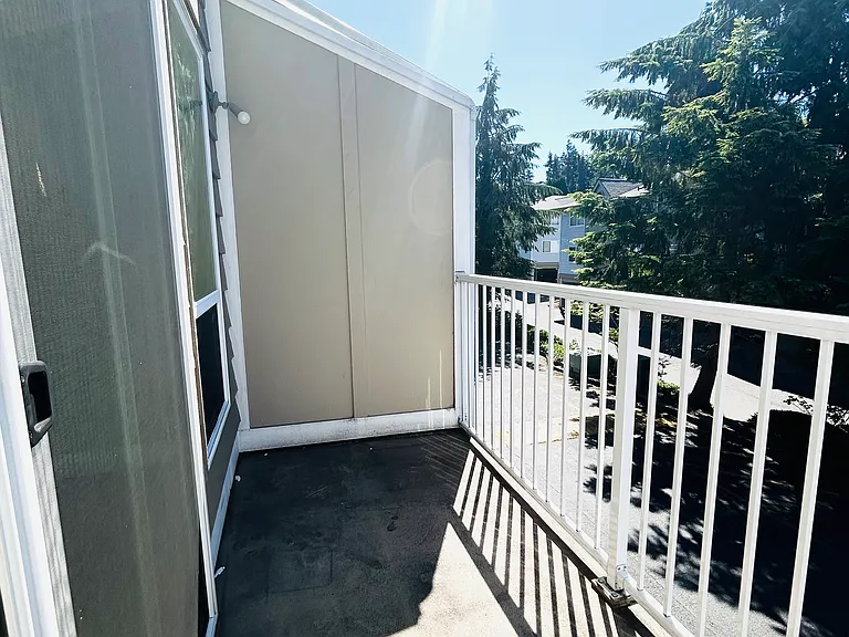18530 52nd Ave W #D7 — Photo 11