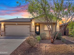 35114 S Iron Jaw Dr, Red Rock, AZ 85145