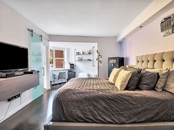 5th image of 736 W 187th St APT 305