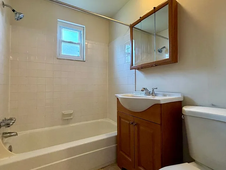 100 Savors Ct — Photo 7