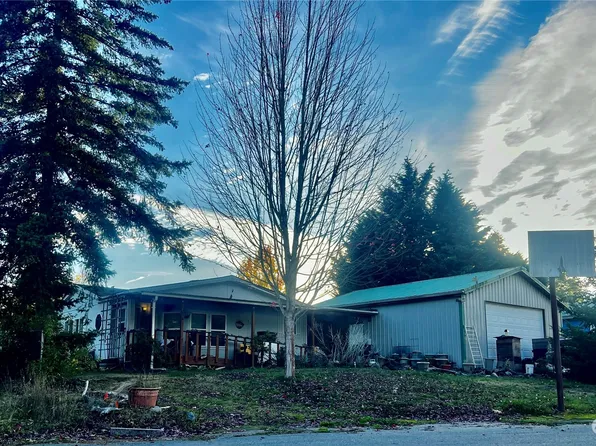 2118 77th Street Ct E, Tacoma, WA 98404