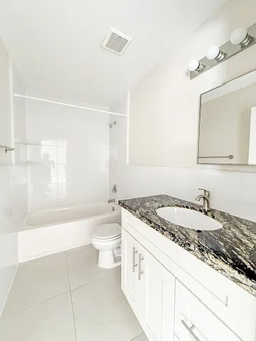 1515 N Federal Hwy #8 — Photo 11