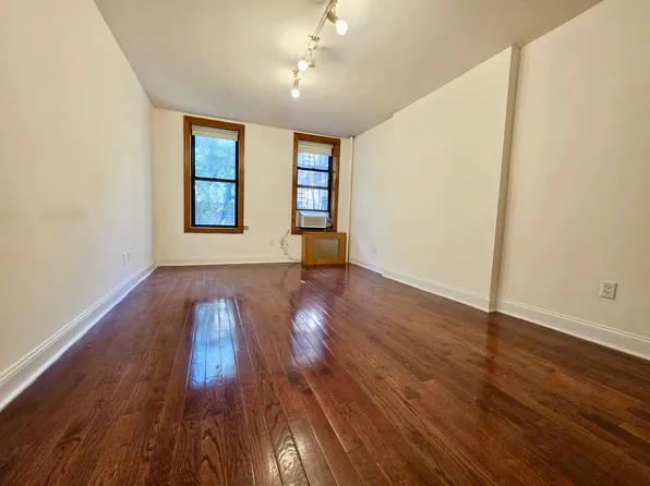 146 West 10th Street image 1 of 8
