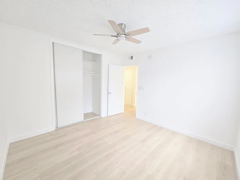 8750 Topanga Canyon Blvd #6 — Photo 10