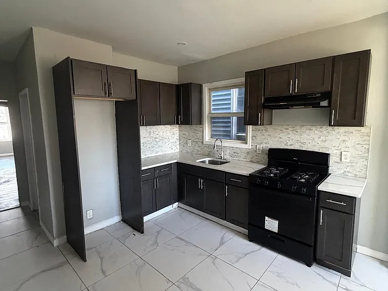 159 Myrtle Ave — Photo 1
