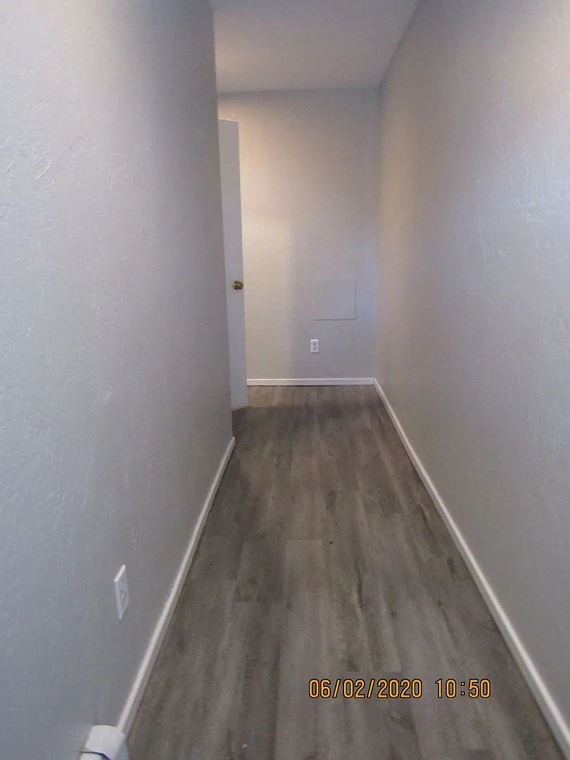 Two-Story Condo In Rifle! — Photo 2