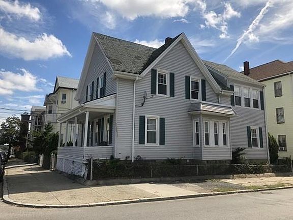 3rd image of 250 Davis St