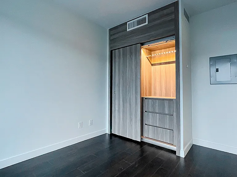 4720 Lougheed Hwy #608 — Photo 12
