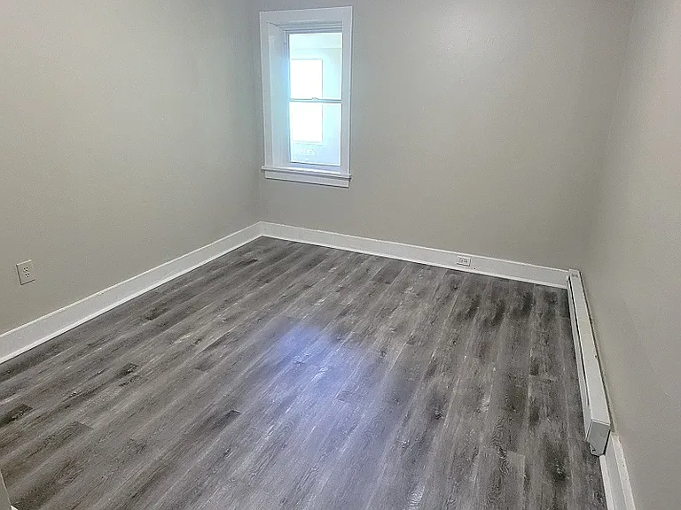 107 Old Dairy Ln #101 — Photo 4