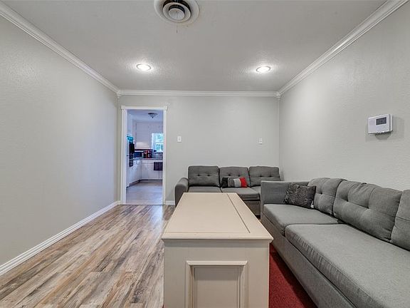 5th image of 2725 Cedar Park Blvd