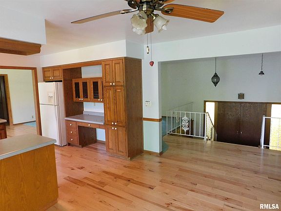 5th image of 25170 Valley Dr