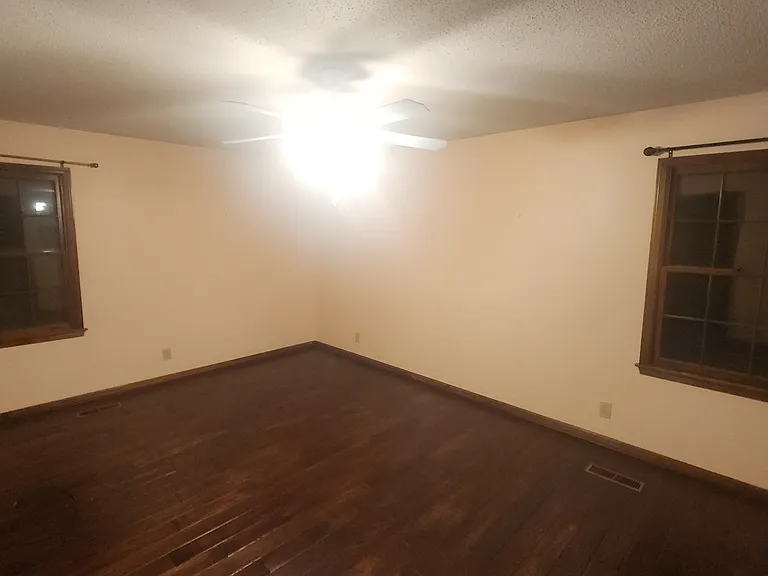 1216 Edinborough Ln — Photo 14