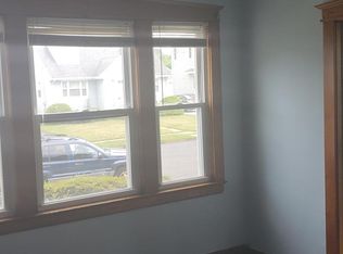 733 4th St, Lyndhurst, NJ 07071