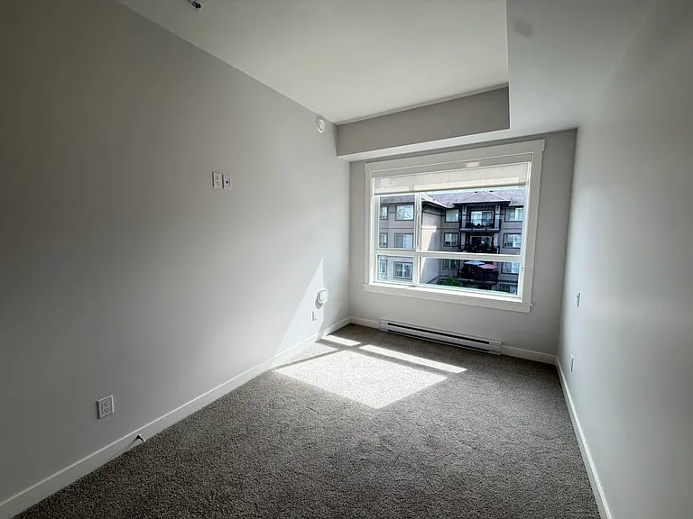 33886 Pine St — Photo 6
