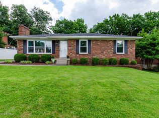 8317 Saint Armands Ct, Louisville, KY 40219