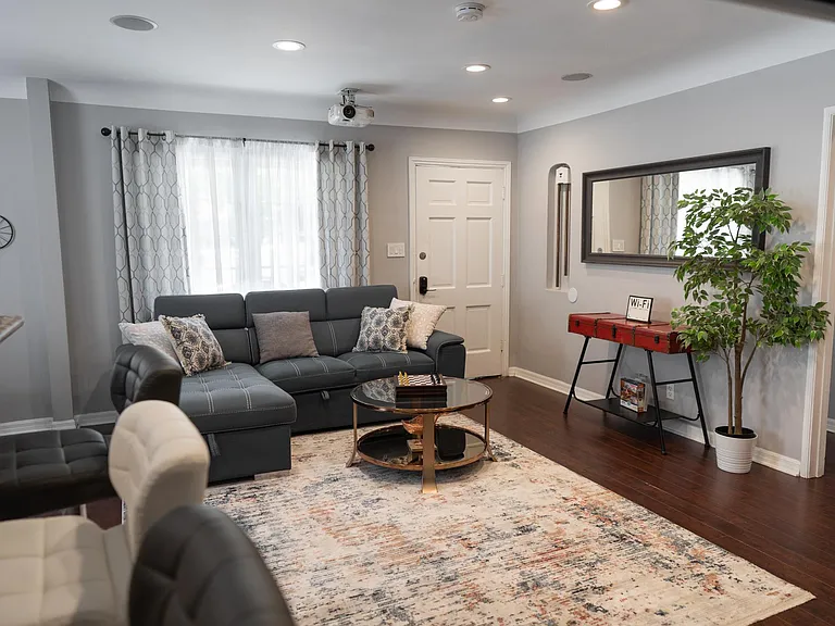 10809 Hartsook St #F — Photo 32