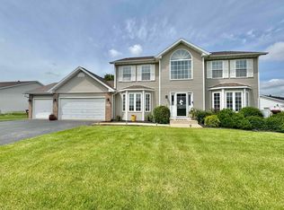 345 Misty Meadow Ln, Davis Junction, IL 61020