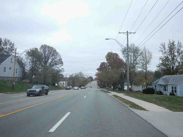 2nd image of 4714 NE Antioch Rd