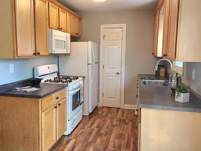 608 Sheridan Dr — Photo 6