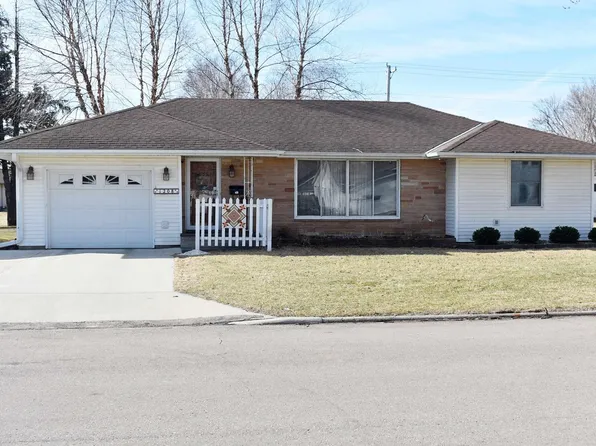 1208 Oak St, Osage, IA 50461