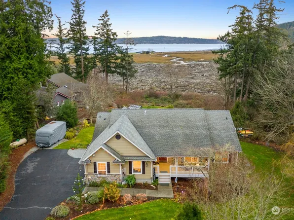 253 Sukyma Lane, Camano Island, WA 98282