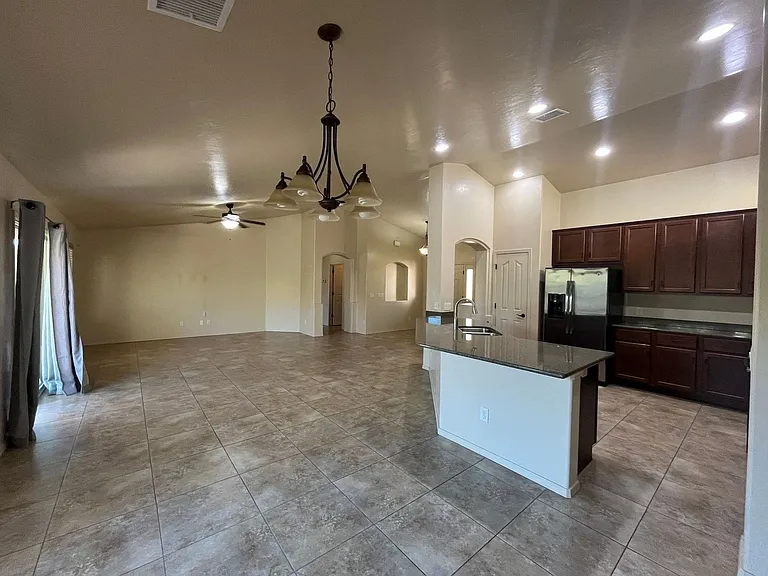 3263 Red Leaf Ln — Photo 4