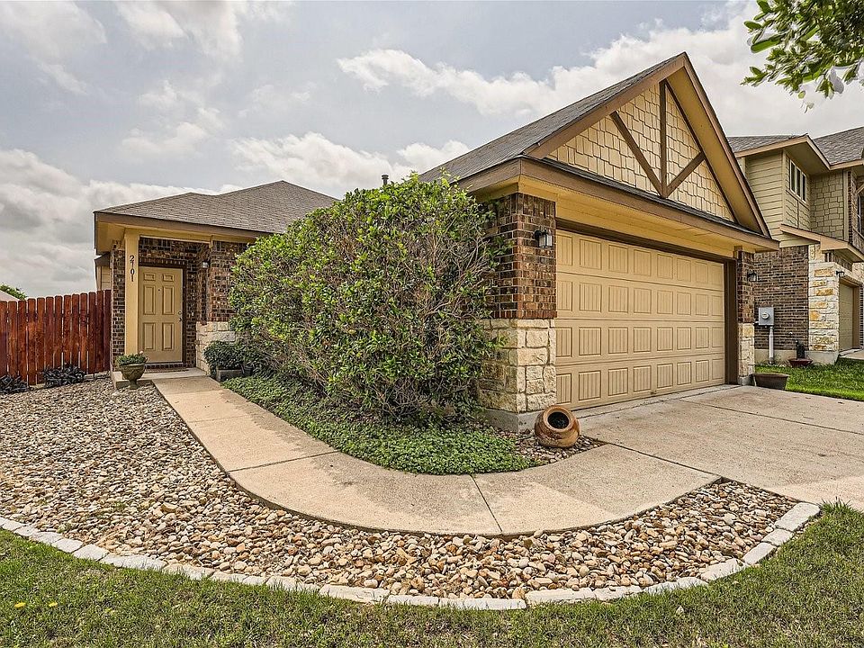 1st image of 2701 Highland Haven Dr