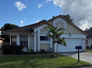 709 Holly St, Pompano Beach, FL 33068