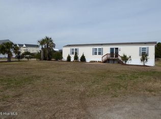 150 Sunny Point Ln, Newport, NC 28570