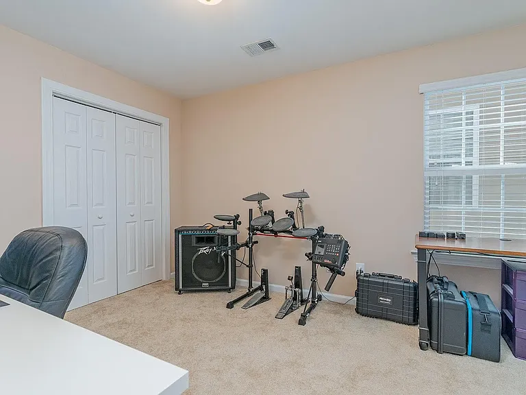 104 Saluda Springs Ct — Photo 17