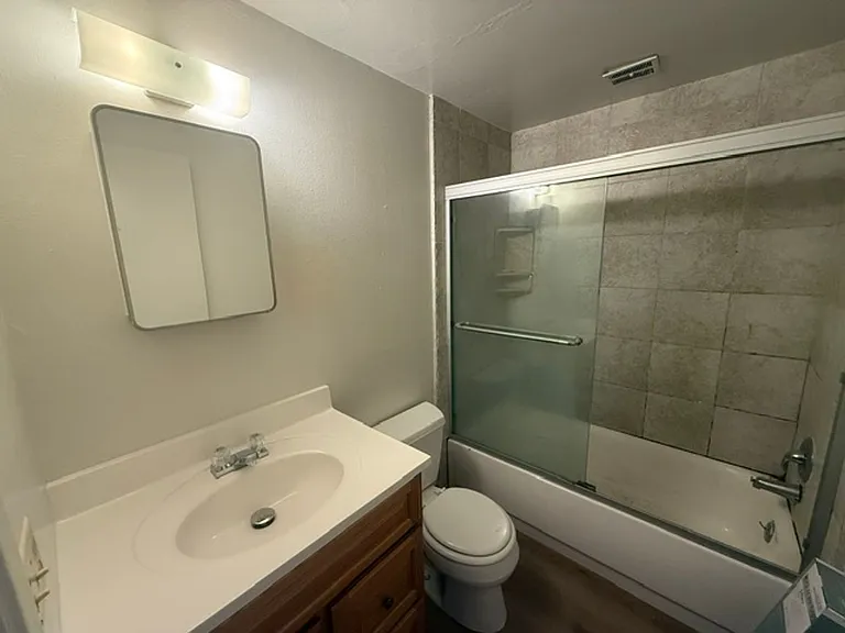 1835 Robin Ln — Photo 10