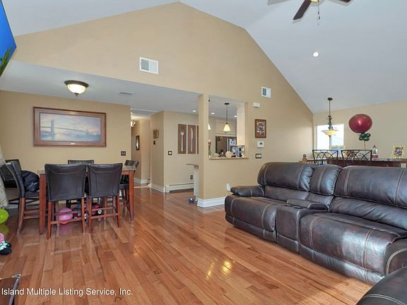 2nd image of 1010 Huguenot Ave Floor 2