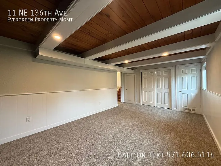 11 NE 136th Ave — Photo 30