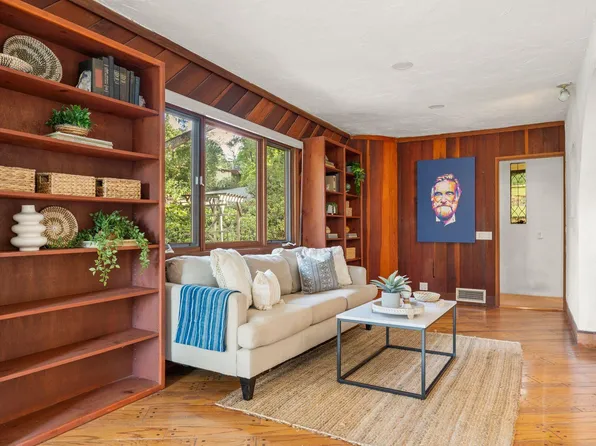 20070 Observation Dr, Topanga, CA 90290
