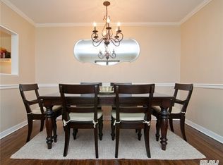 46 Terrace Cir APT 2H, Great Neck, NY 11021