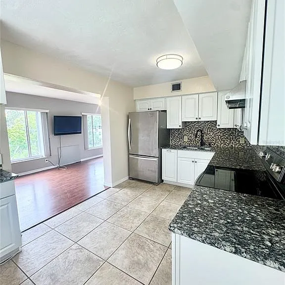 2020 World Parkway Blvd #54 — Photo 4