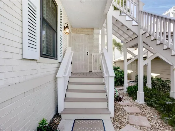 542 10th AVE S #102N, NAPLES, FL 34102