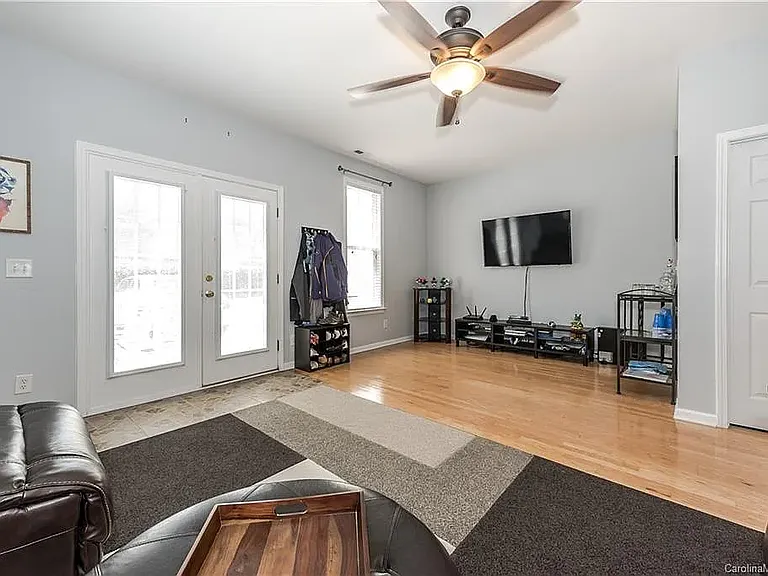 11335 Dundarrach Ln — Photo 21
