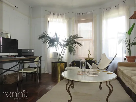 Rented by Rennit Inc. | media 27